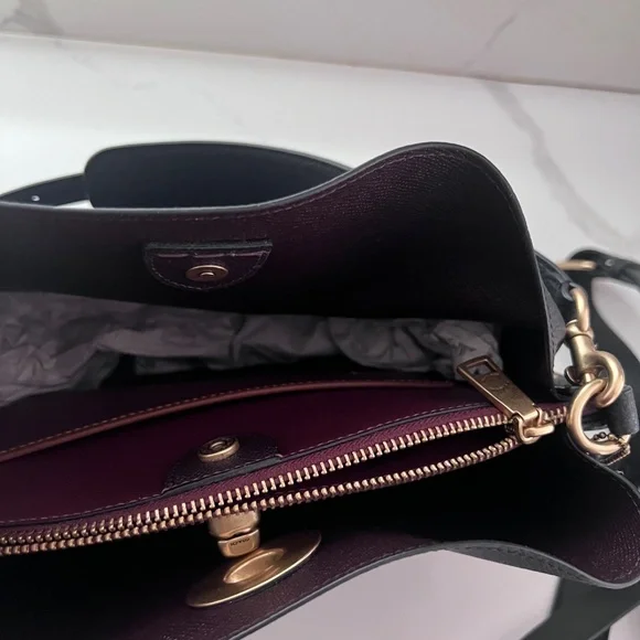 Coach Willow Shoulder Bag Black Pebble Leather Turnlock Matte Gold + Strap - Picture 10 of 16